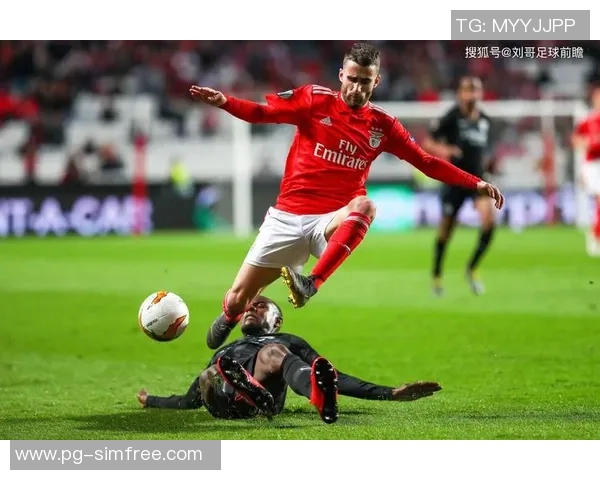 西甲赛场惊现冷门里昂逆转本菲卡引发全场热议与数据分析